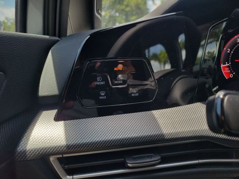New 2026 Volkswagen GTI SE FWD image 25