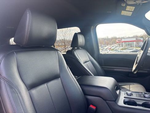 Used 2021 Ford Expedition XLT image 13