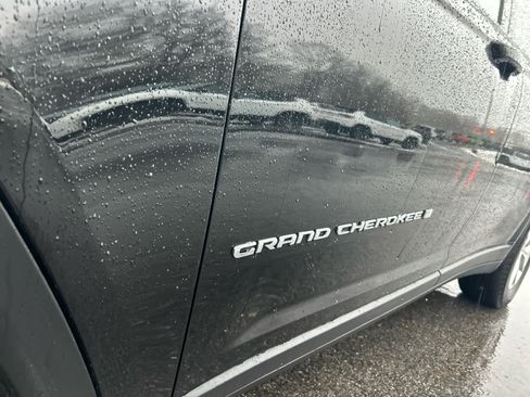 Used 2021 Jeep Grand Cherokee L Limited image 31