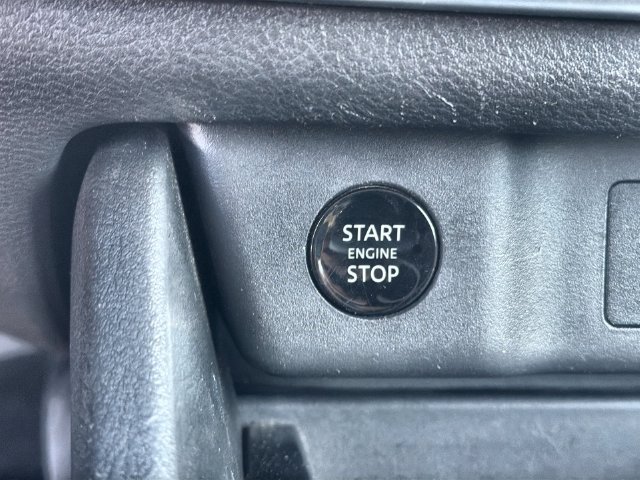 Used 2024 Nissan Rogue SV FWD image 16