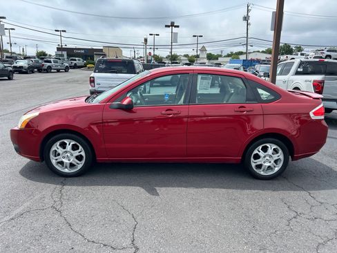 Used 2009 Ford Focus SES FWD image 4