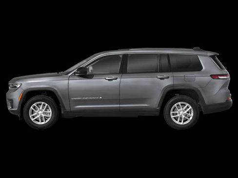 Certified 2023 Jeep Grand Cherokee L Limited w/ Luxury Tech Group II AWD/4WD image 3
