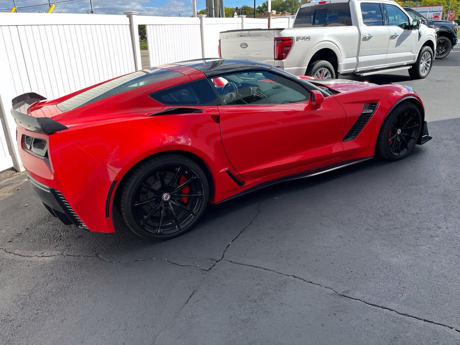 Used 2016 Chevrolet Corvette Z06 w/ 2LZ Preferred Equipment Group RWD image 15