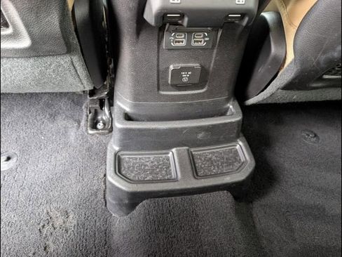 Used 2019 Jeep Wrangler Unlimited Rubicon AWD/4WD image 17