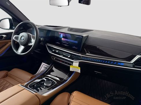 Used 2026 BMW X5 xDrive40i w/ M Sport Package AWD/4WD image 31