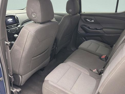 Used 2023 Chevrolet Traverse LT AWD/4WD image 9