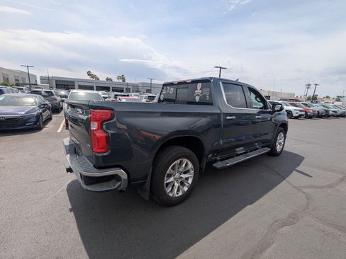 Used 2019 Chevrolet Silverado 1500 LTZ w/ LTZ Premium Package image 5