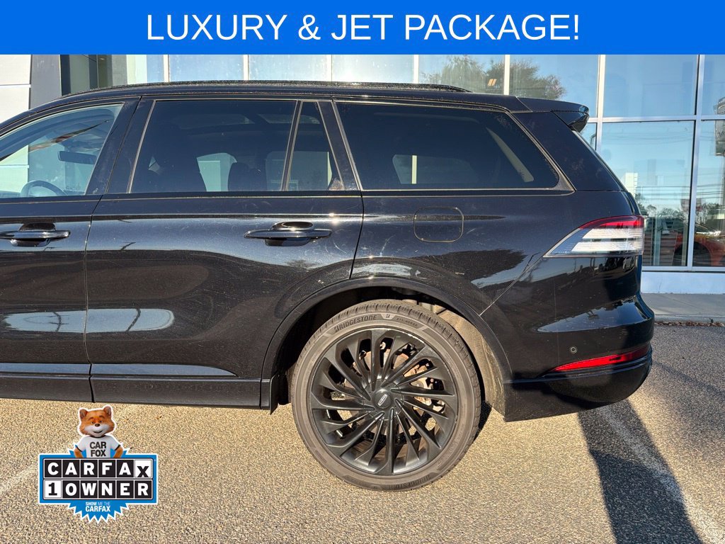 Used 2023 Lincoln Aviator Reserve w/ Equipment Group 201A AWD/4WD image 4