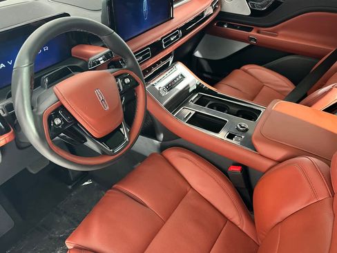New 2026 Lincoln Aviator Reserve image 12