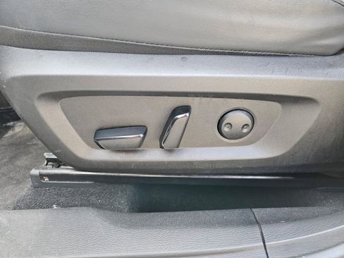 Used 2024 Mitsubishi Outlander SE image 17