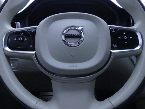 Used 2024 Volvo XC60 T8 Ultimate image 10