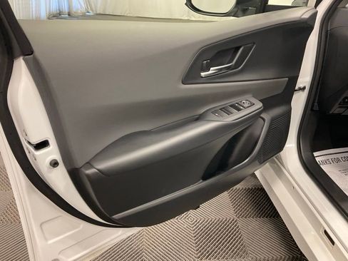 Used 2024 Toyota Prius XLE AWD/4WD image 9