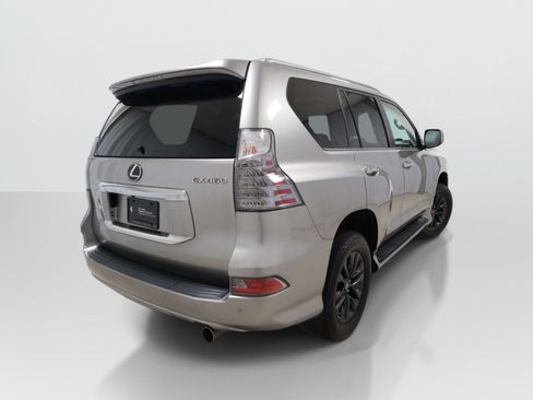 Used 2020 Lexus GX 460 Premium w/ Premium Package AWD/4WD image 5