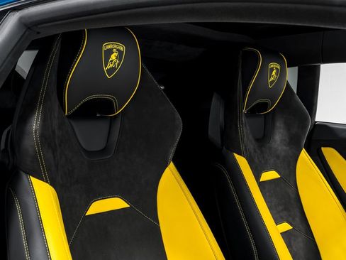 Used 2023 Lamborghini Huracan Tecnica RWD image 35