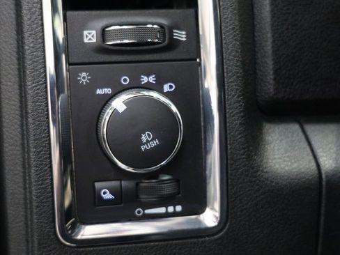 Used 2016 RAM 3500 Laramie w/ Convenience Group image 70