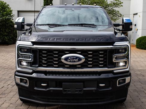 Used 2023 Ford F350 Platinum AWD/4WD image 2