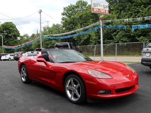 Used 2005 Chevrolet Corvette Convertible w/ Preferred Equipment Group RWD image 8