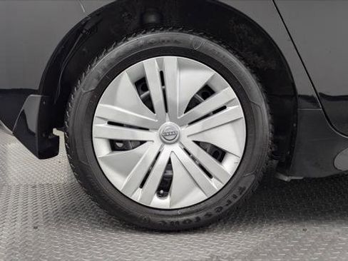 Used 2023 Nissan Leaf S image 29