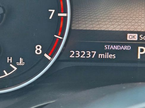 Used 2024 Nissan Rogue SV image 29