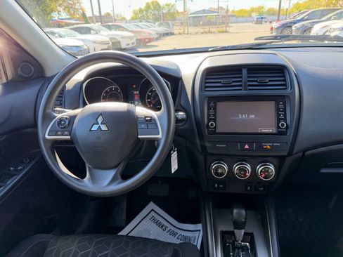 Used 2024 Mitsubishi Outlander Sport AWD image 16