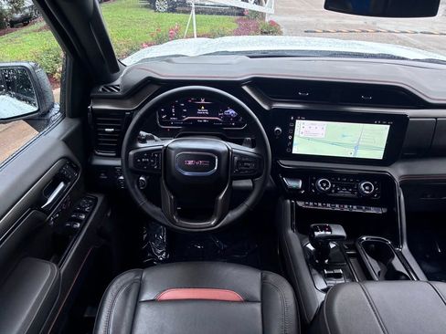 Used 2025 GMC Sierra 1500 AT4 AWD/4WD image 17