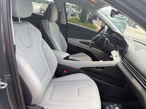 New 2026 Hyundai Elantra Limited FWD image 14