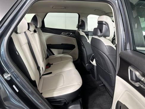 Used 2024 Kia Sportage EX image 27