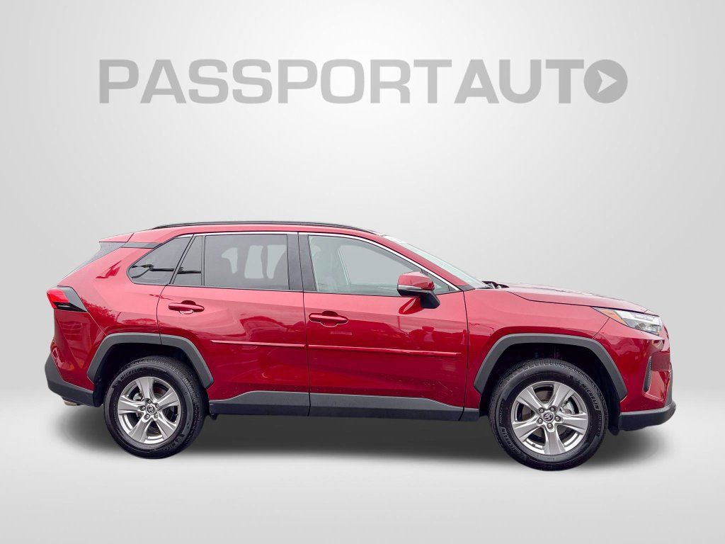 Certified 2025 Toyota RAV4 XLE AWD/4WD image 8