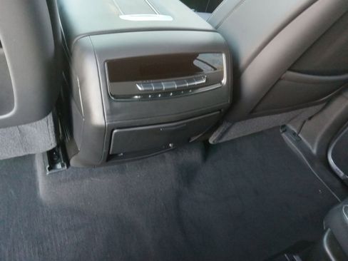 Used 2021 Cadillac Escalade ESV Luxury image 23