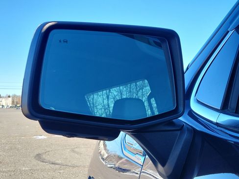 Used 2022 GMC Sierra 1500 Denali w/ Denali Reserve Package image 10