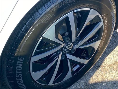 Certified 2023 Volkswagen Jetta S image 19