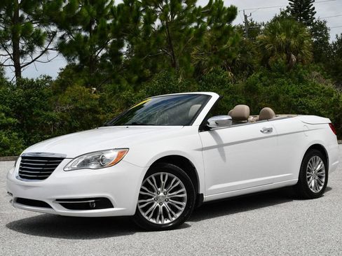 Used 2012 Chrysler 200 Limited FWD image 21