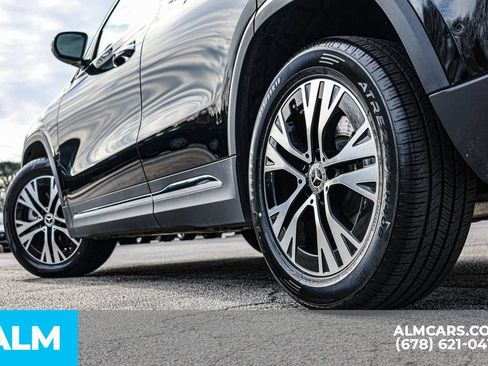 Used 2025 Mercedes-Benz GLA 250 4MATIC image 17