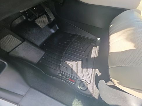 Used 2019 Honda Accord Touring image 14