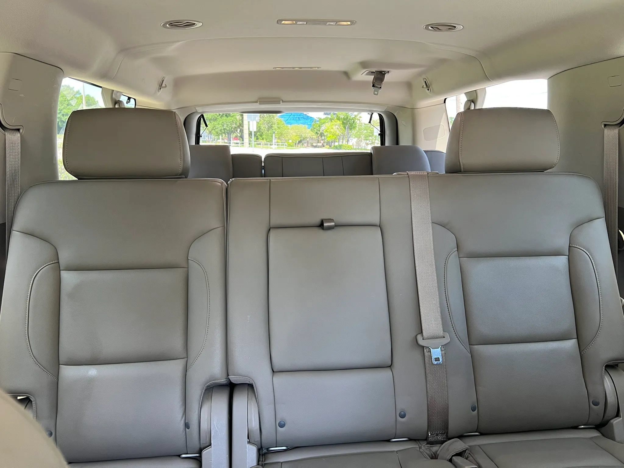 Used 2016 Chevrolet Suburban LT RWD image 43