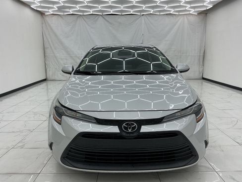 Used 2023 Toyota Corolla LE FWD image 5
