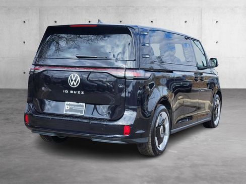 New 2025 Volkswagen ID. Buzz Pro S image 4