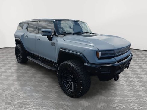 Used 2024 GMC Hummer EV 3X w/ LPO, Illumination Package AWD/4WD image 17