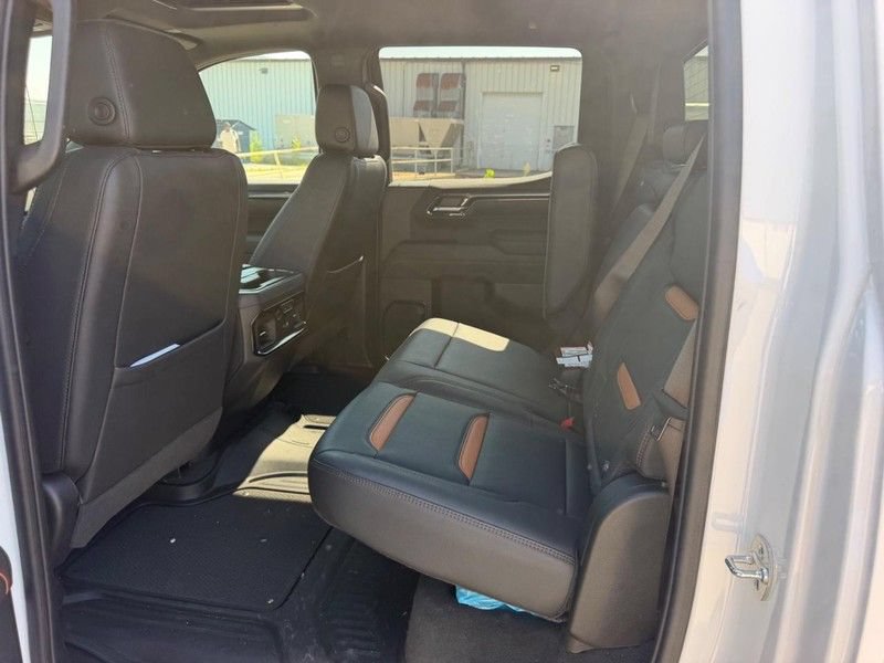 Used 2026 GMC Sierra 1500 AT4 w/ AT4 Premium Package AWD/4WD image 7
