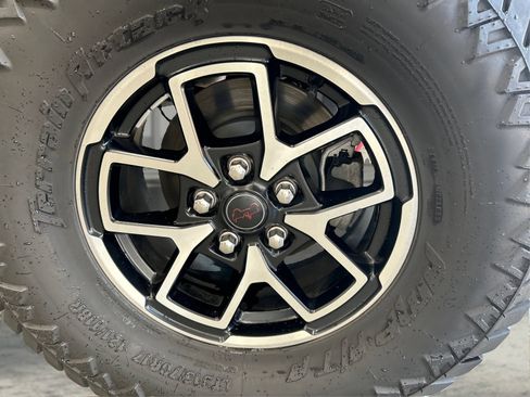 Used 2024 Jeep Wrangler Unlimited Rubicon w/ Capability Package AWD/4WD image 21