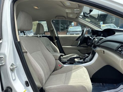 Used 2013 Honda Accord LX image 22