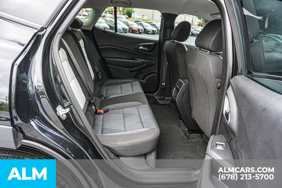 Used 2025 Chevrolet Trax LS FWD image 21