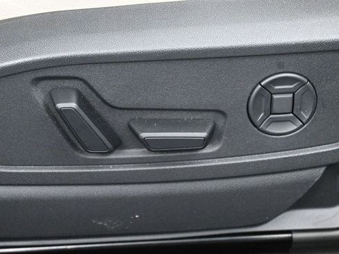 Certified 2025 Audi Q5 Premium Plus w/ Premium Plus image 37