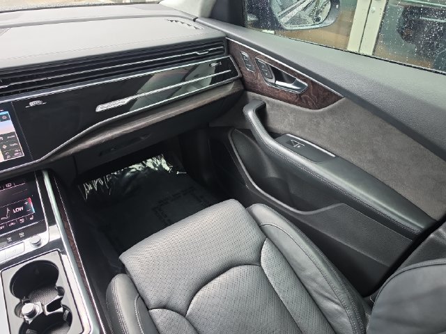 Used 2020 Audi Q8 Prestige AWD/4WD image 14