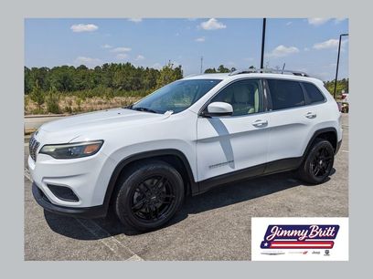 Used 2019 Jeep Cherokee Latitude w/ Popular Appearance Group