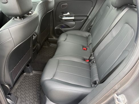 Used 2026 Mercedes-Benz GLA 250 4MATIC image 11