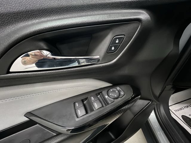 Used 2025 Chevrolet Trax LT FWD image 22