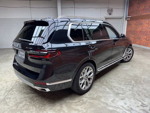 Certified 2025 BMW X7 xDrive40i w/ Premium Package image 5