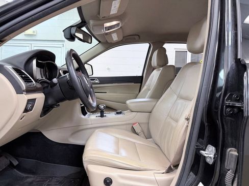 Used 2015 Jeep Grand Cherokee Limited w/ Trailer Tow Group IV AWD/4WD image 14