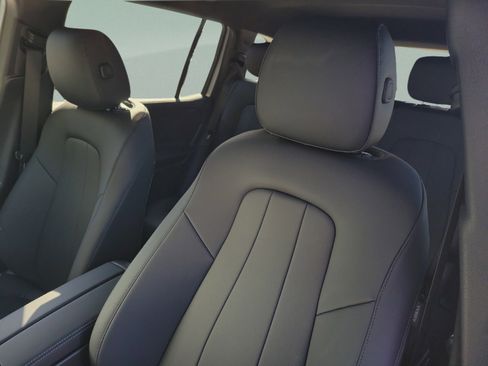 Certified 2026 Mercedes-Benz GLB 250 image 23
